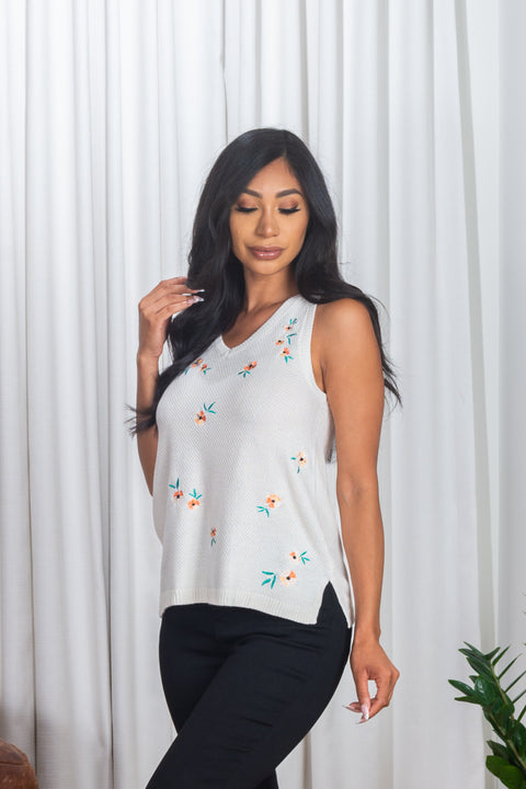 'Sweet Pastels' Floral Embroidered Sleeveless V Neck Sweater Vest Top with Side Vents in Ivory (WL02S000RP-9991WH) - Wholesale Fashion Couture 
