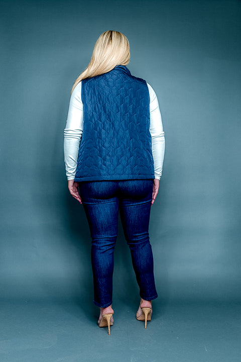 Plus Size Puff Quilt Vest W/Zipper and 2 Front Pockets (FW191186W) - Wholesale Fashion Couture 