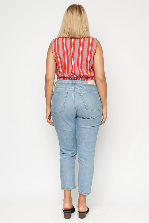 Plus Size Tie Front Spread Collar Sleeveless Crop Top With Elastic on Back Waist and 3 Front Buttons (FL19G291-P)