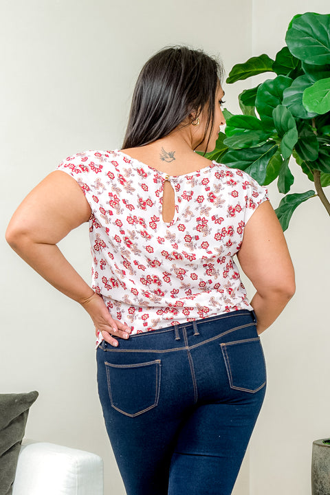 Plus Size Red Lily Floral Short Sleeve Top with Keyhole Back in Champagne Pink (ZA4550MIX) - Wholesale Fashion Couture 