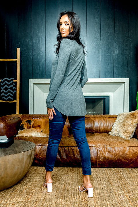 Classic Fit Long Sleeve Crewneck T-Shirt with Dolphin Hem (MT5001) - Wholesale Fashion Couture 