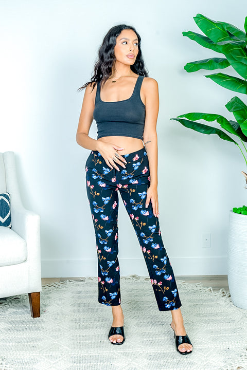 Floral Print Cropped Pants with Zip Fly (D2604-I633) - Wholesale Fashion Couture 