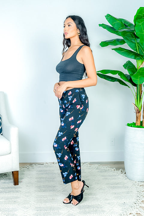 Floral Print Cropped Pants with Zip Fly (D2604-I633) - Wholesale Fashion Couture 