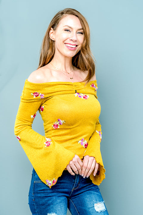 Long Sleeve off the Shoulder Embroidery Top (ET1516) - Wholesale Fashion Couture 